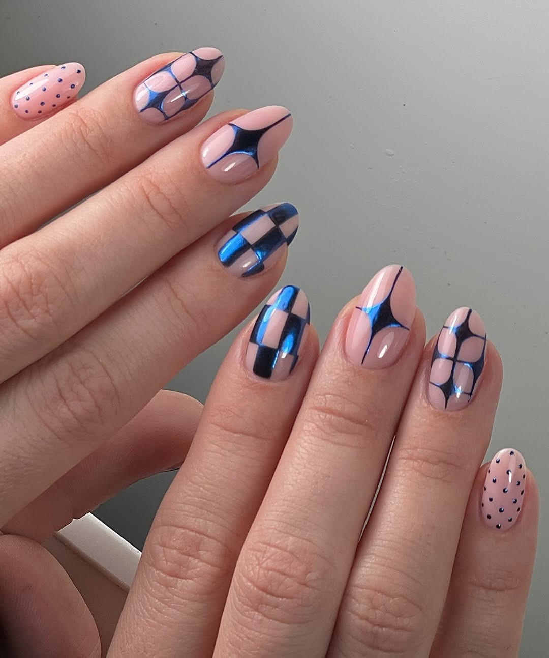 Post 1 by M𝗔𝗡𝗡𝗔CURED on Instagram (carousel)