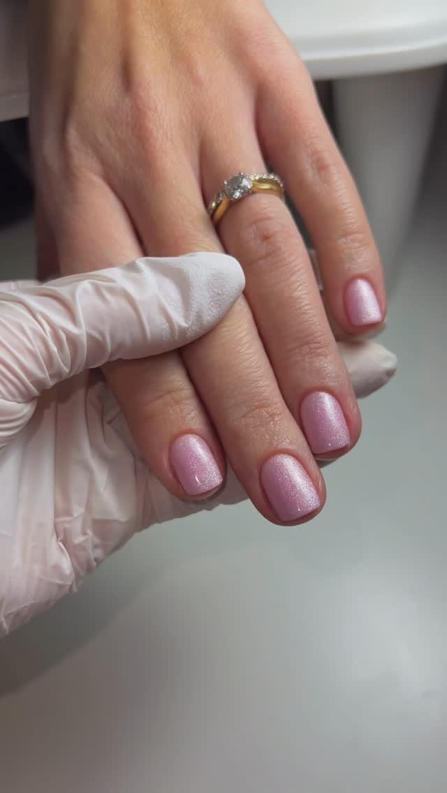 Post 3 by M𝗔𝗡𝗡𝗔CURED on Instagram (video)