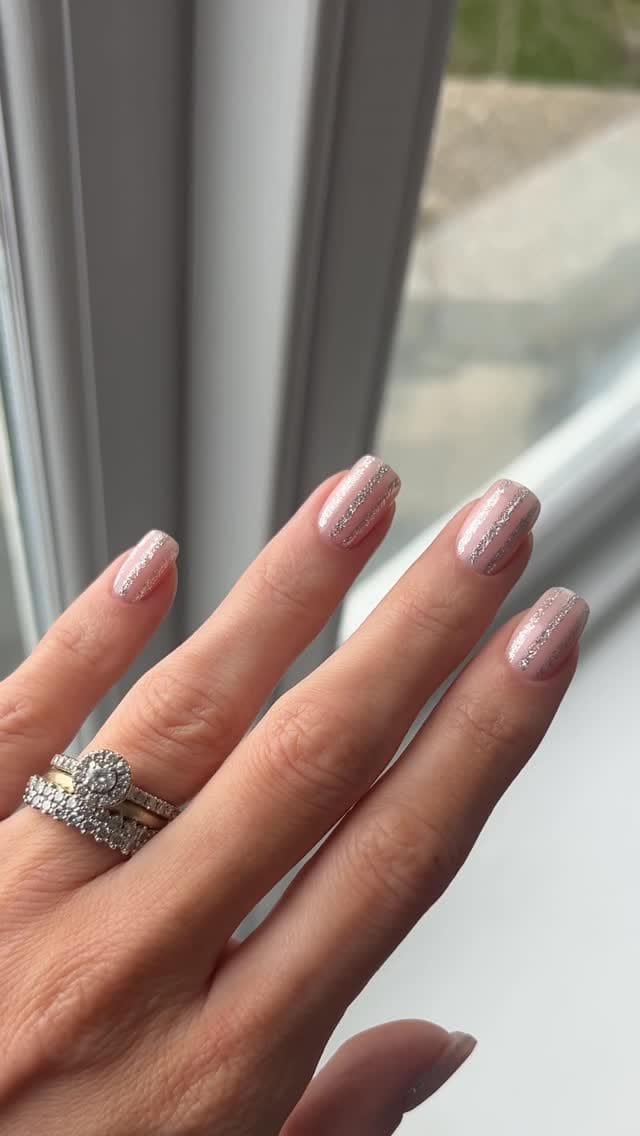 Post 5 by M𝗔𝗡𝗡𝗔CURED on Instagram (video)