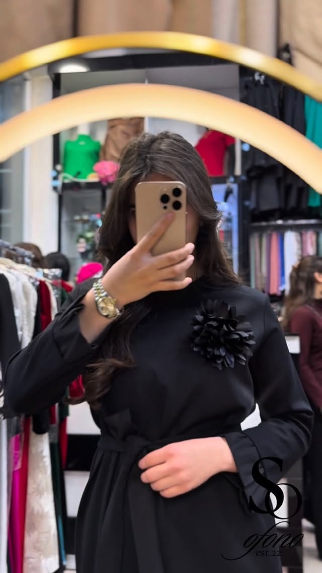 Post 3 by Брендовая женская одежда on Instagram (video)