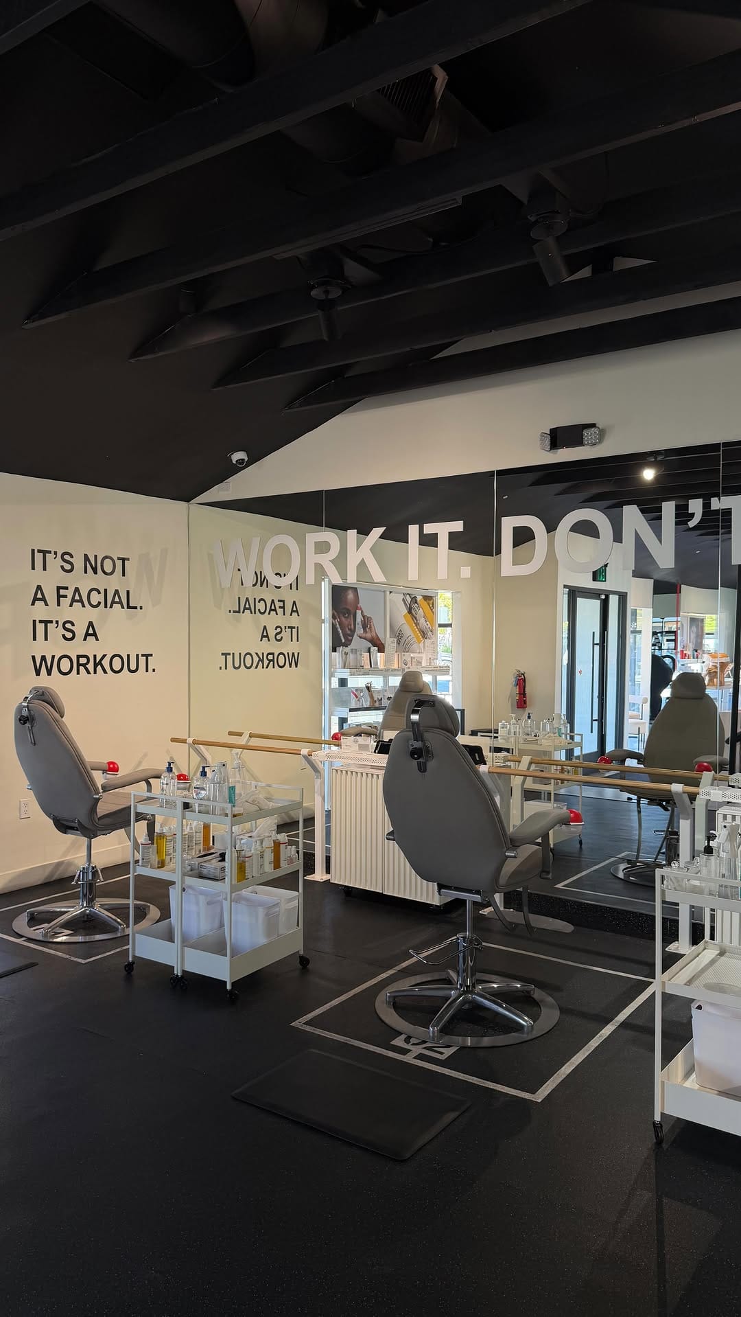 Post 5 by FACEGYM on Instagram (video)