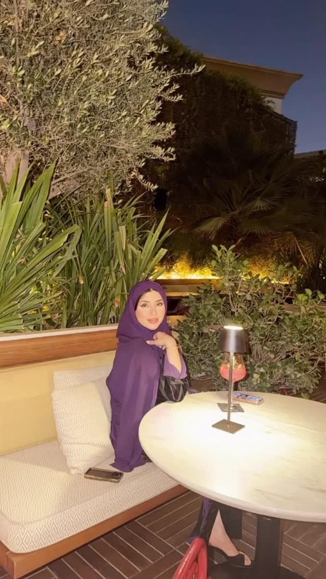 Post 1 by Laila's beauty formulas on Instagram (video)