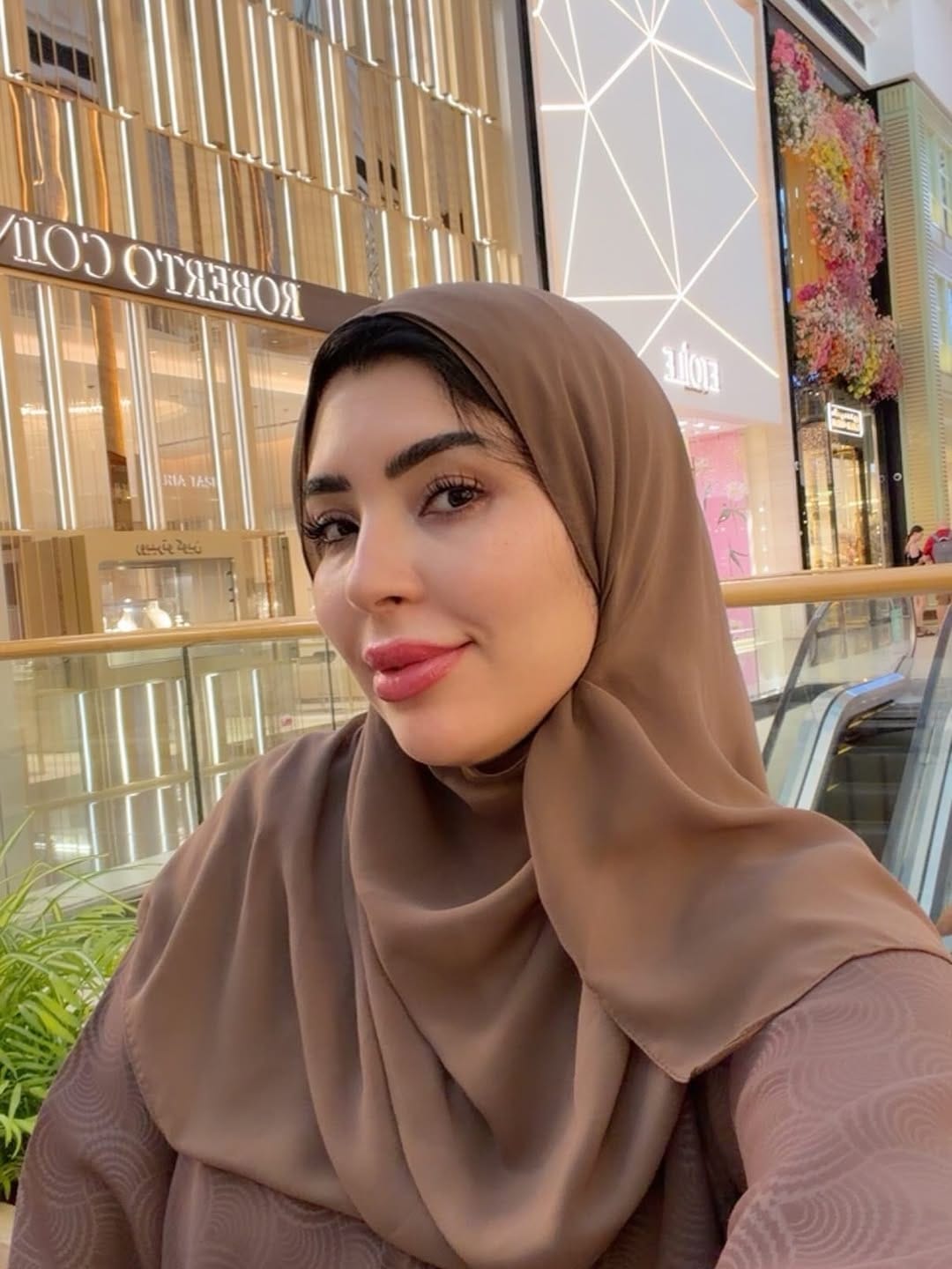 Post 3 by Laila's beauty formulas on Instagram (carousel)