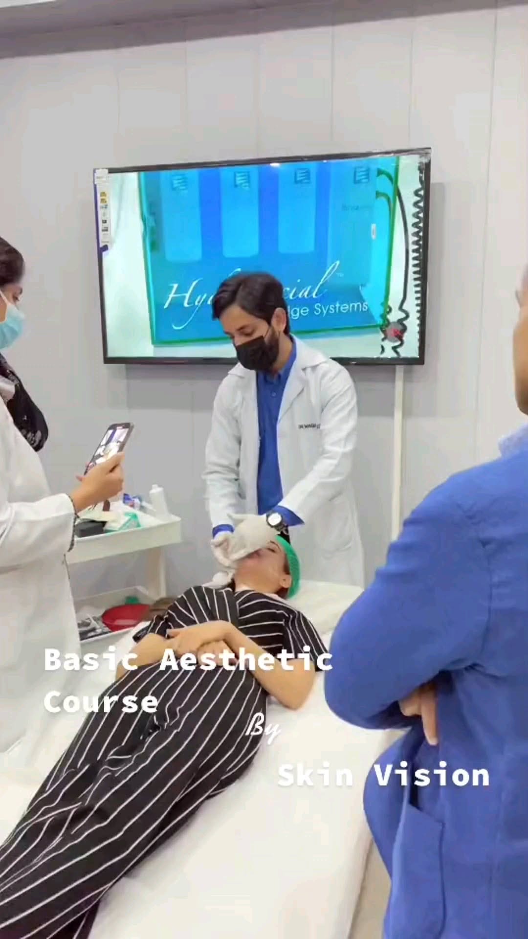Post 10 by WaQas SiddiQui on Instagram (video)
