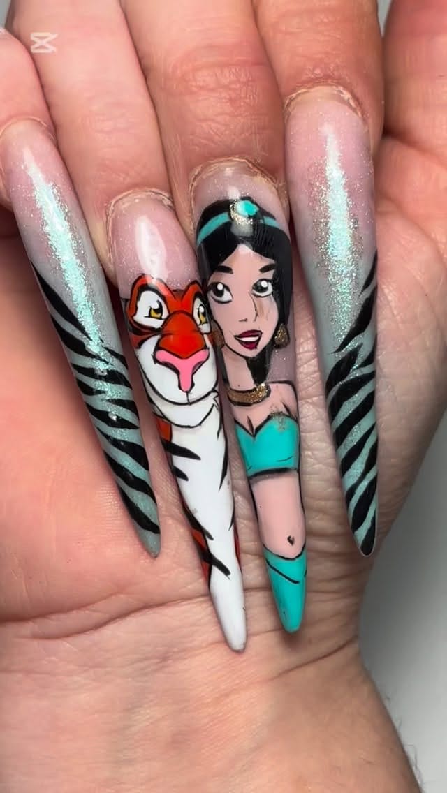 Post 1 by CARESCRIBANOS💅🏻 NAILARTIST on Instagram (video)