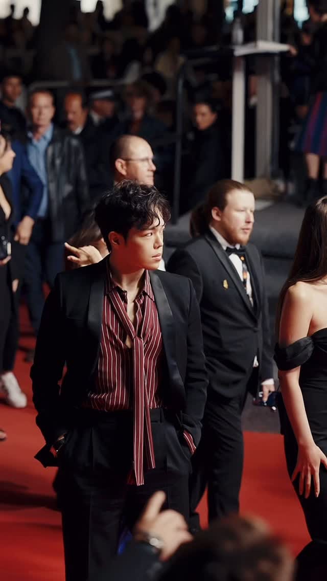 Post 8 by Dr Brendan Khong on Instagram (video)