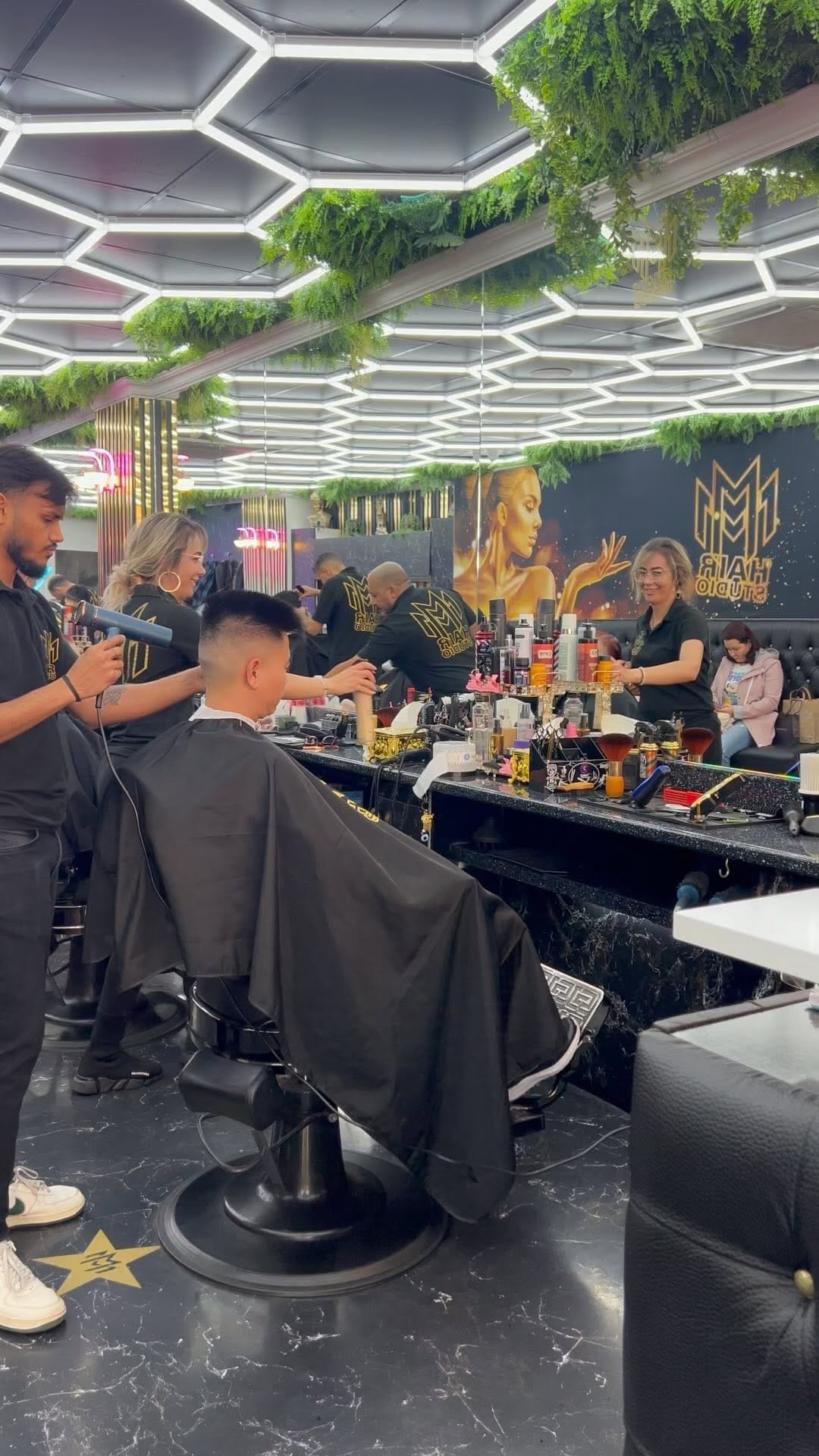 Post 7 by M&M Hair Studio on Instagram (video)