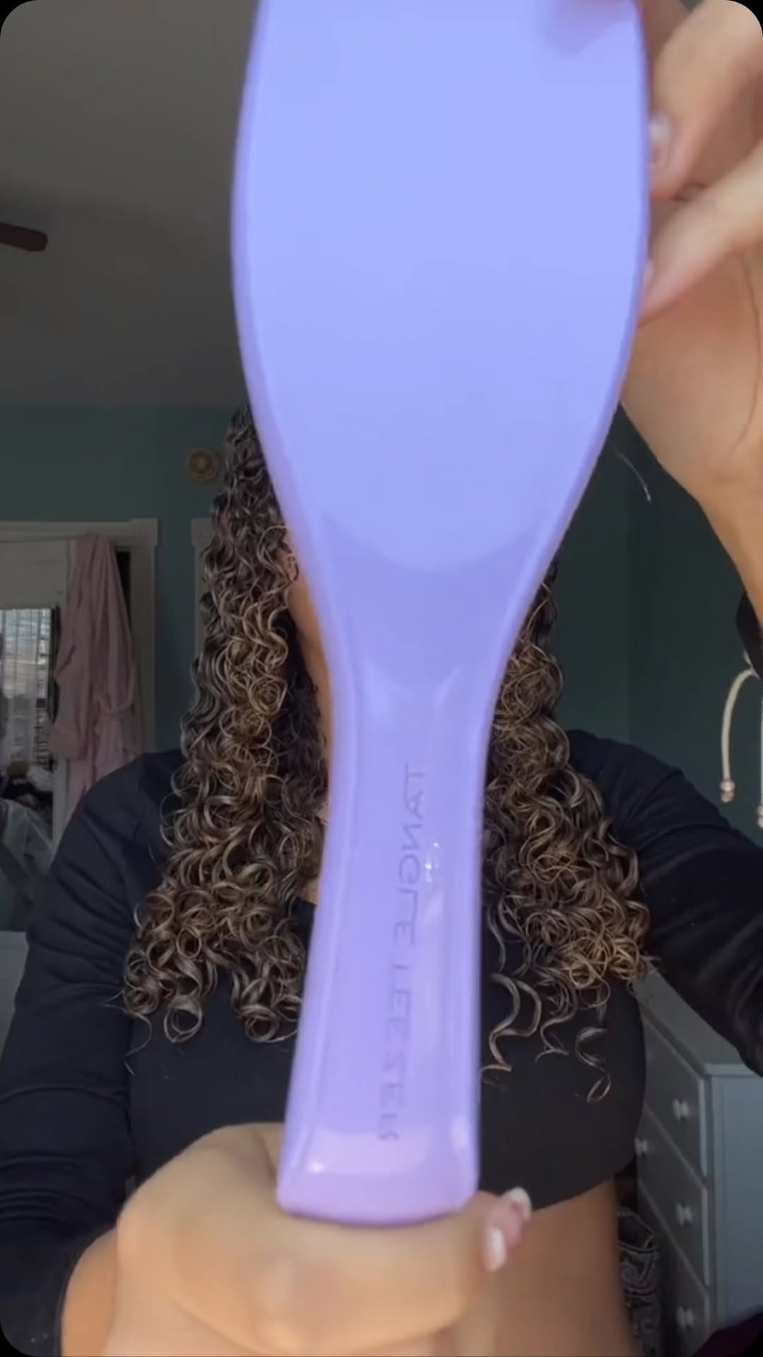 Post 2 by Twisted Sista on Instagram (video)