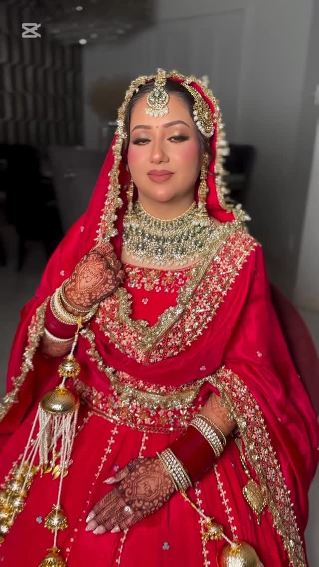 Post 2 by Ovi Kakkar || Bridal Make Up & Hair Artist ||Delhi NCR on Instagram (video)