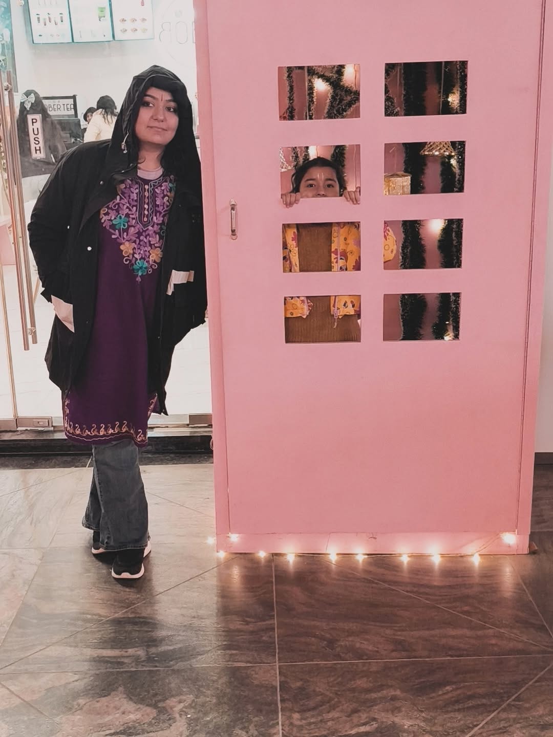 Post 6 by Ovi Kakkar || Bridal Make Up & Hair Artist ||Delhi NCR on Instagram (image)