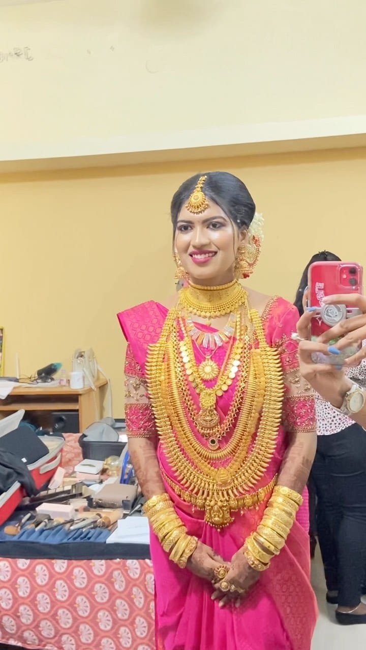 Post 3 by Makeover by Nahda Maliq on Instagram (video)