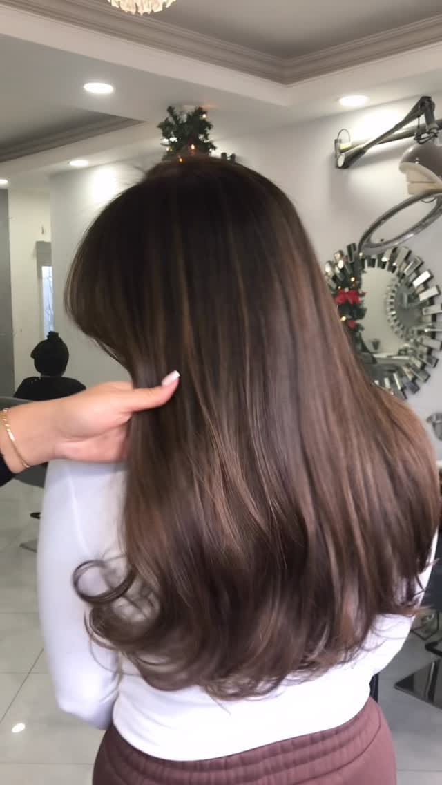 Post 3 by Elena Marko on Instagram (video)