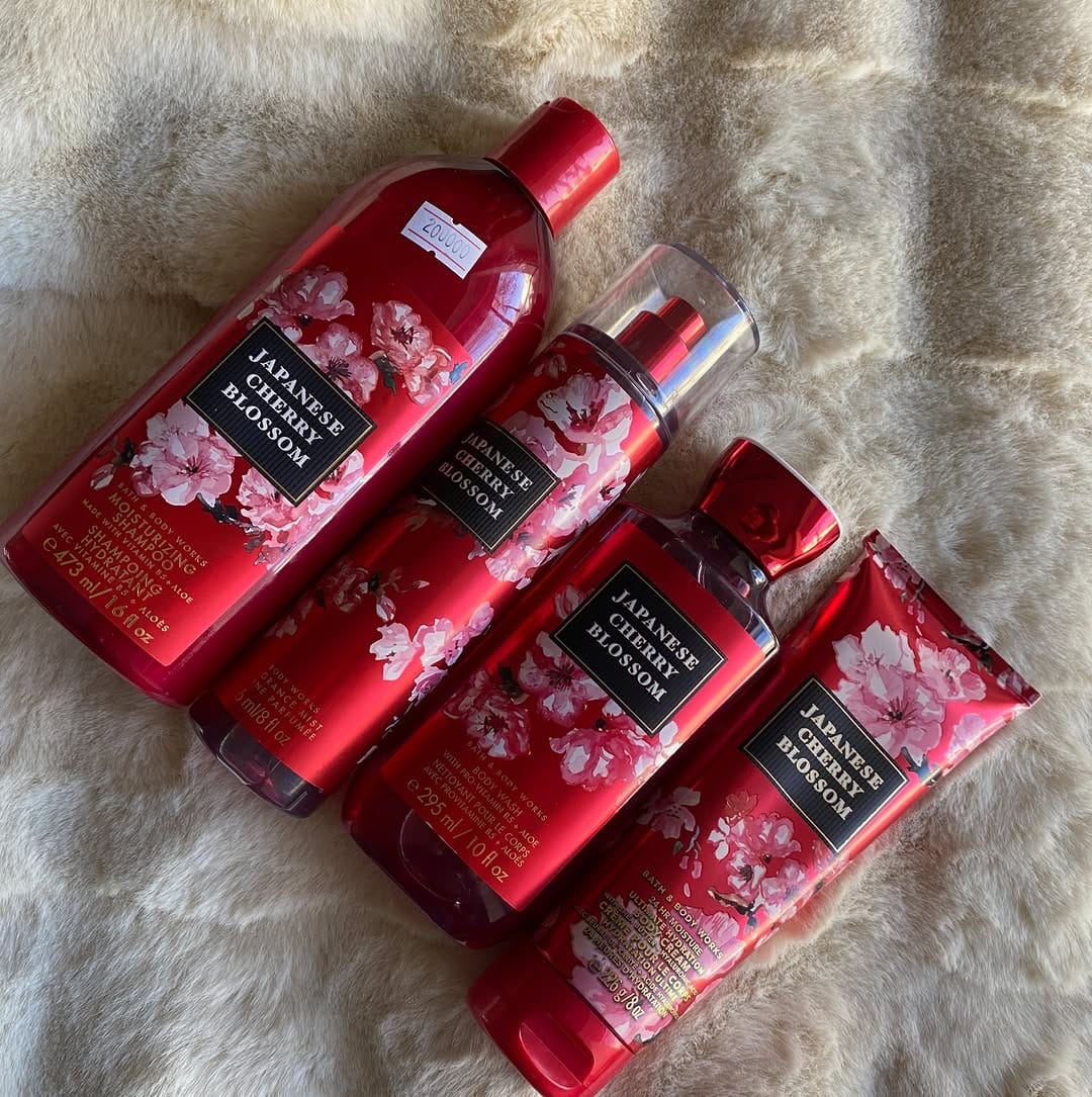 Post 6 by | косметика 🤩| парфьюм 😍 от women secret on Instagram (carousel)