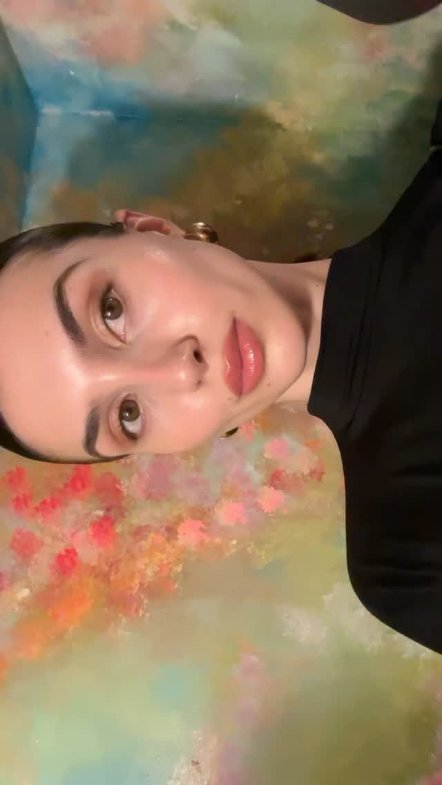 Post 7 by Lauren on Instagram (video)