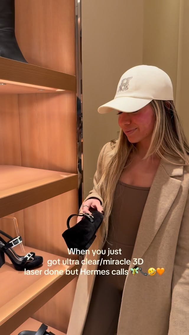 Post 3 by 𝐍𝐢𝐜𝐨𝐥𝐞 𝐊𝐚𝐬𝐬𝐚𝐛, Nurse Injector on Instagram (video)