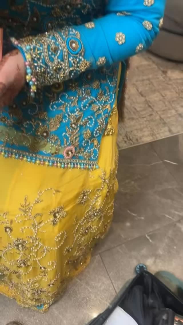 Post 4 by Neetysamina Mua on Instagram (video)