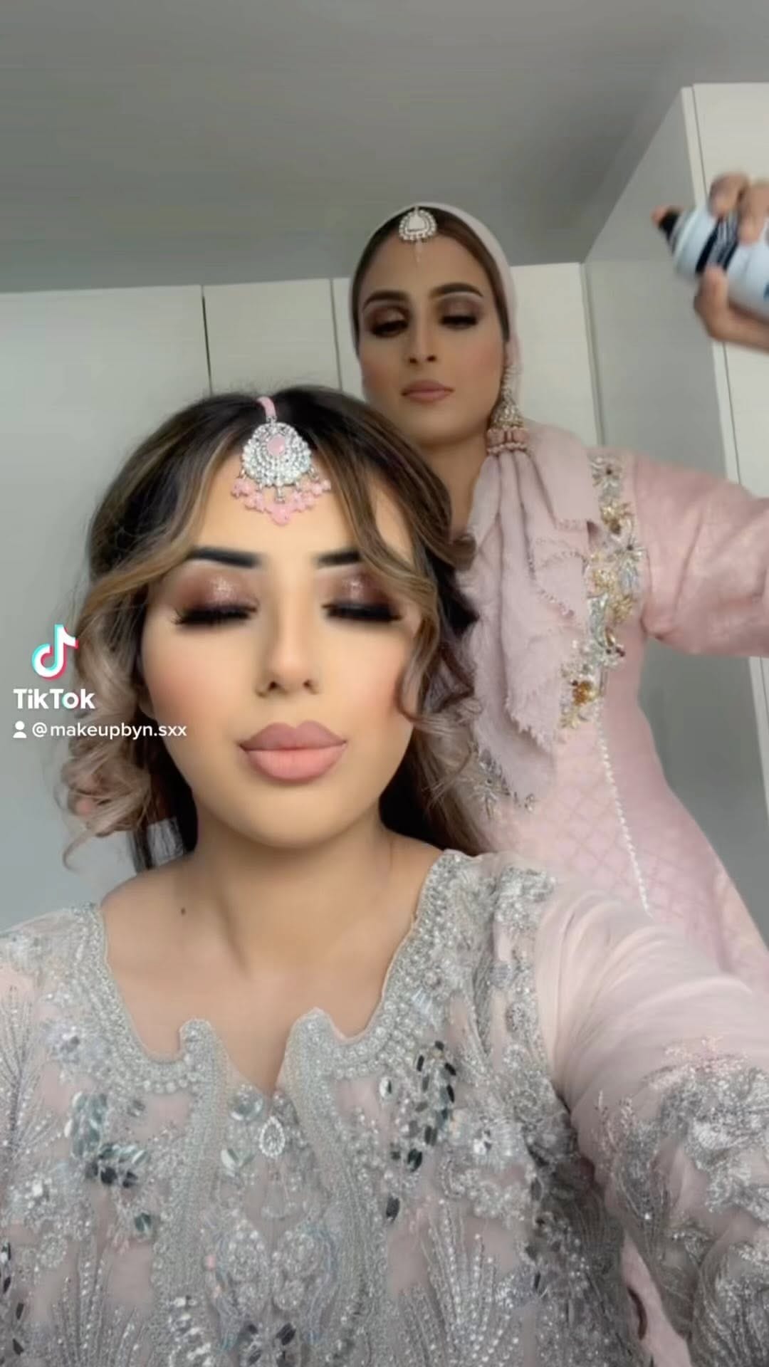 Post 10 by Neetysamina Mua on Instagram (video)