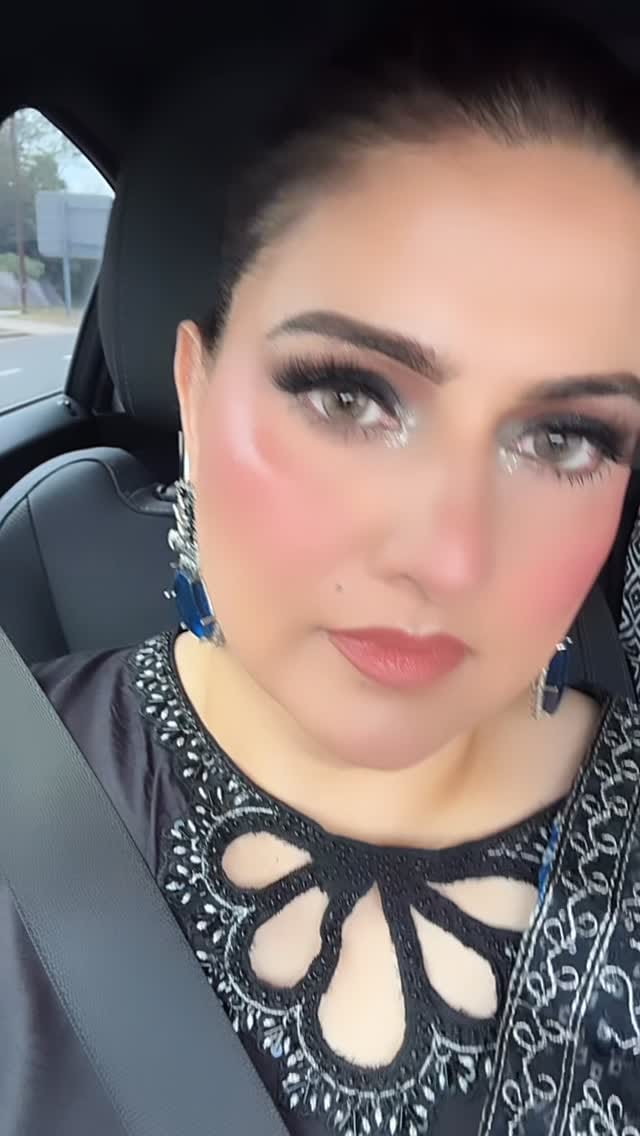 Post 1 by 🦋SHAMAILA🦋 on Instagram (video)