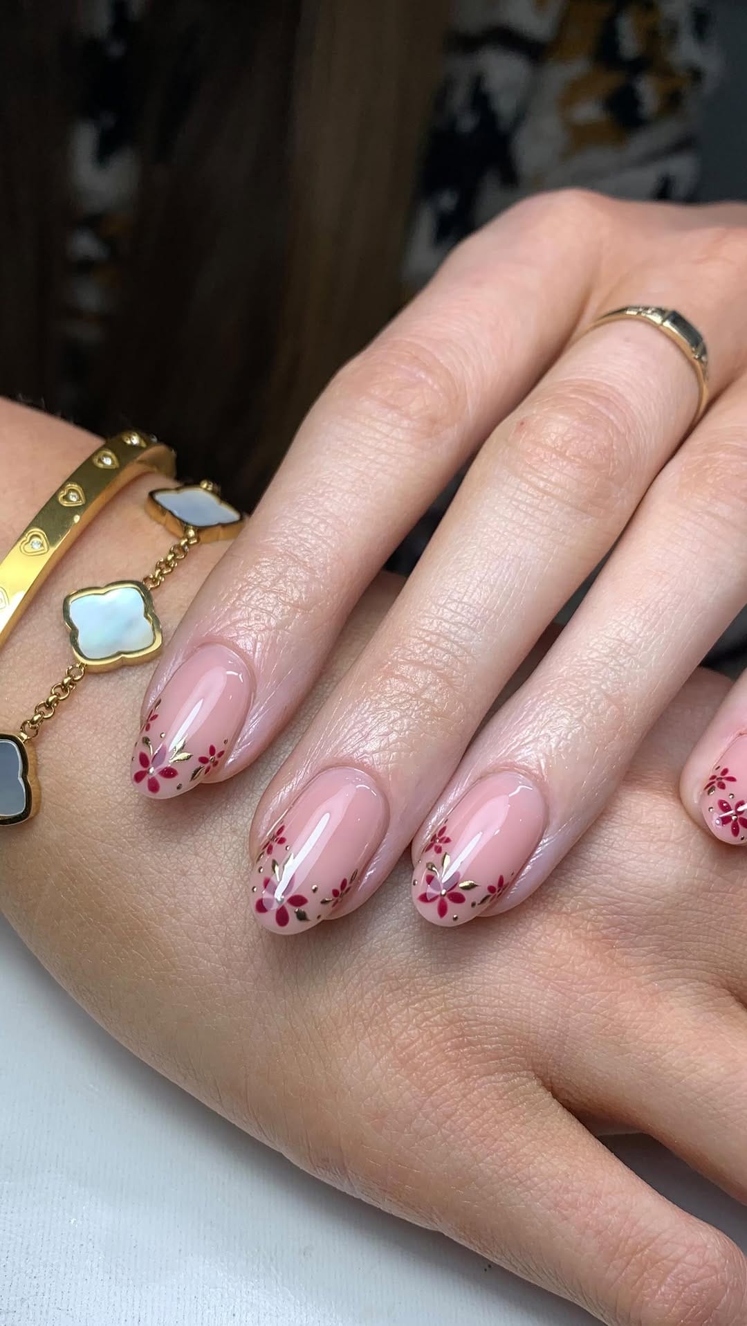 Post 4 by Carrie Williams • Nail Artist • on Instagram (video)