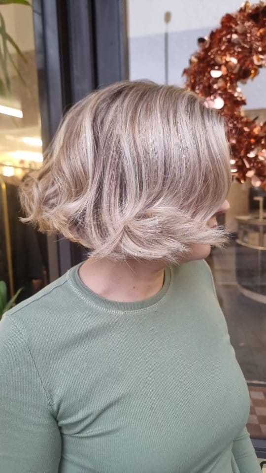 Post 7 by Foster London Hair Salon on Instagram (video)