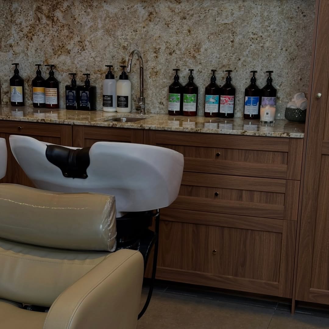 Post 10 by Laurie Williams Hair Salon on Instagram (image)