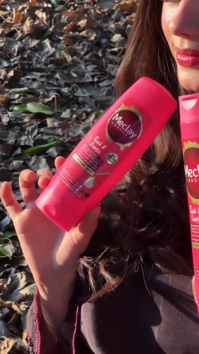 Post 1 by Meclay London on Instagram (video)