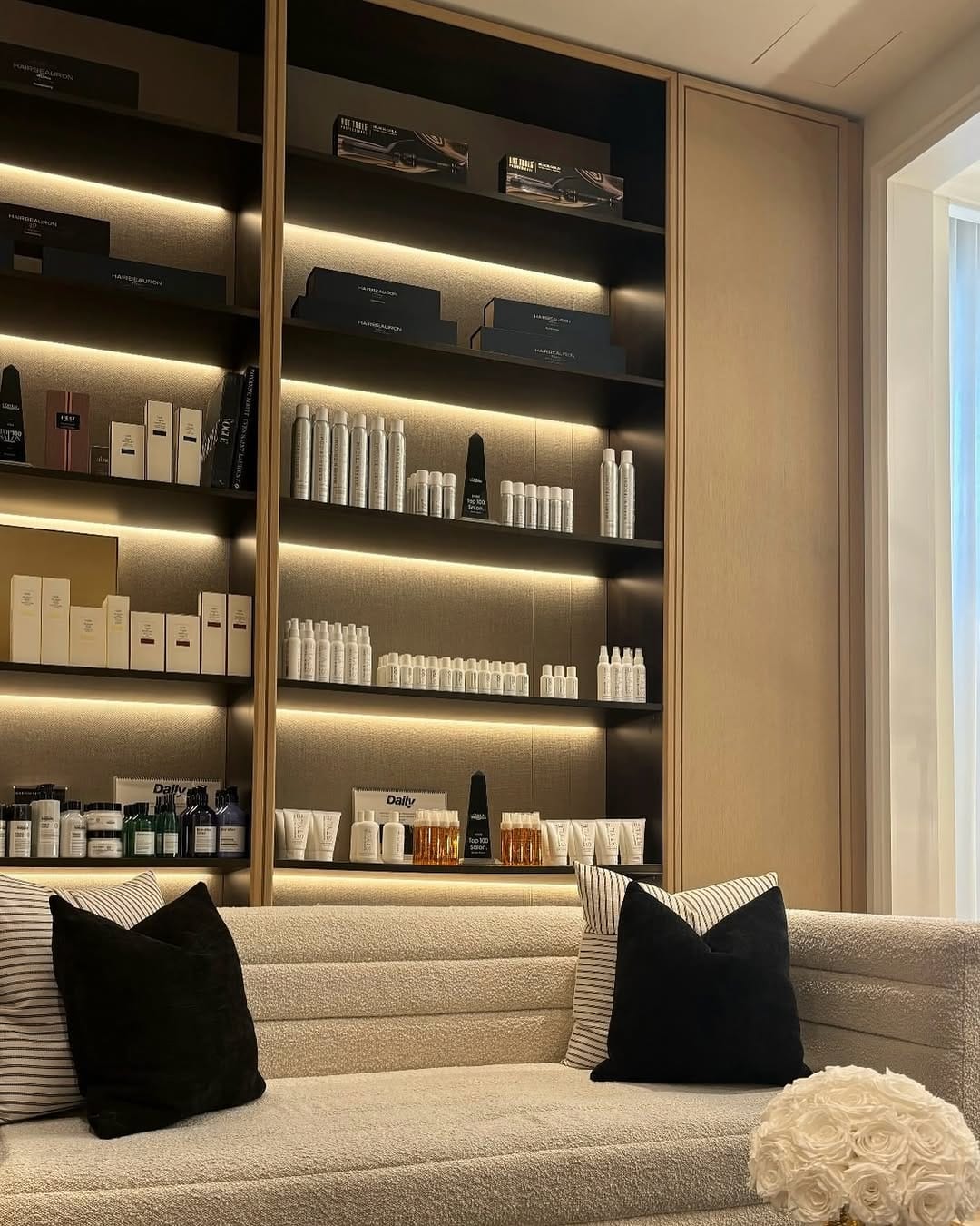Post 9 by Warren Tricomi Salons on Instagram (image)