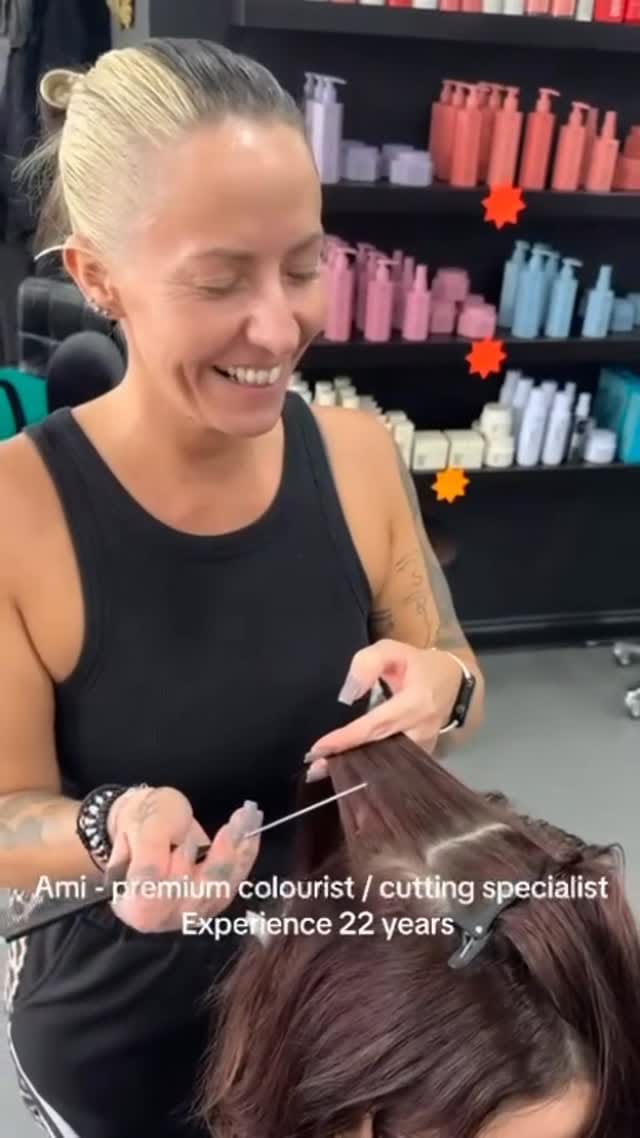 Post 4 by TAYLORS HAIRDRESSING on Instagram (video)