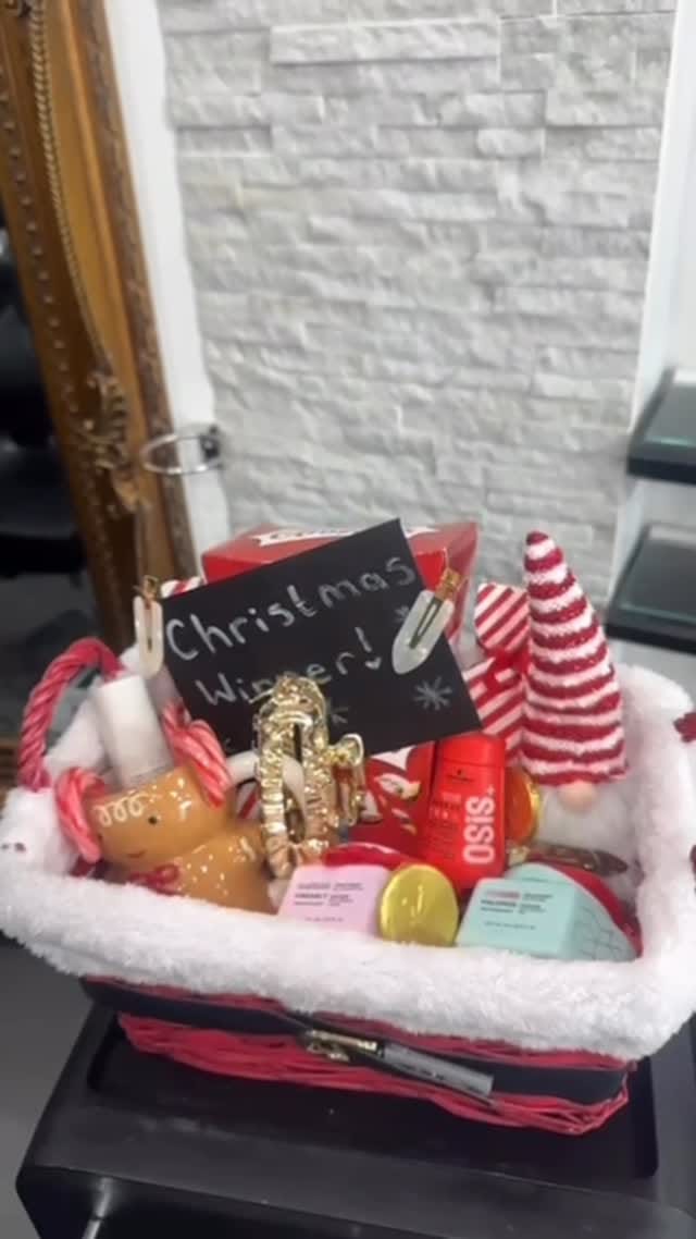 Post 6 by TAYLORS HAIRDRESSING on Instagram (video)