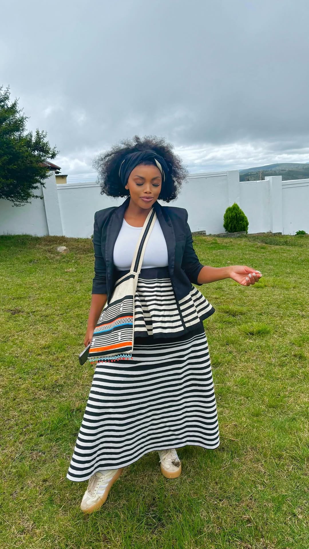 Post 7 by 💄 The Beauty Bar | East London Makeup & Hair 🇿🇦 on Instagram (video)