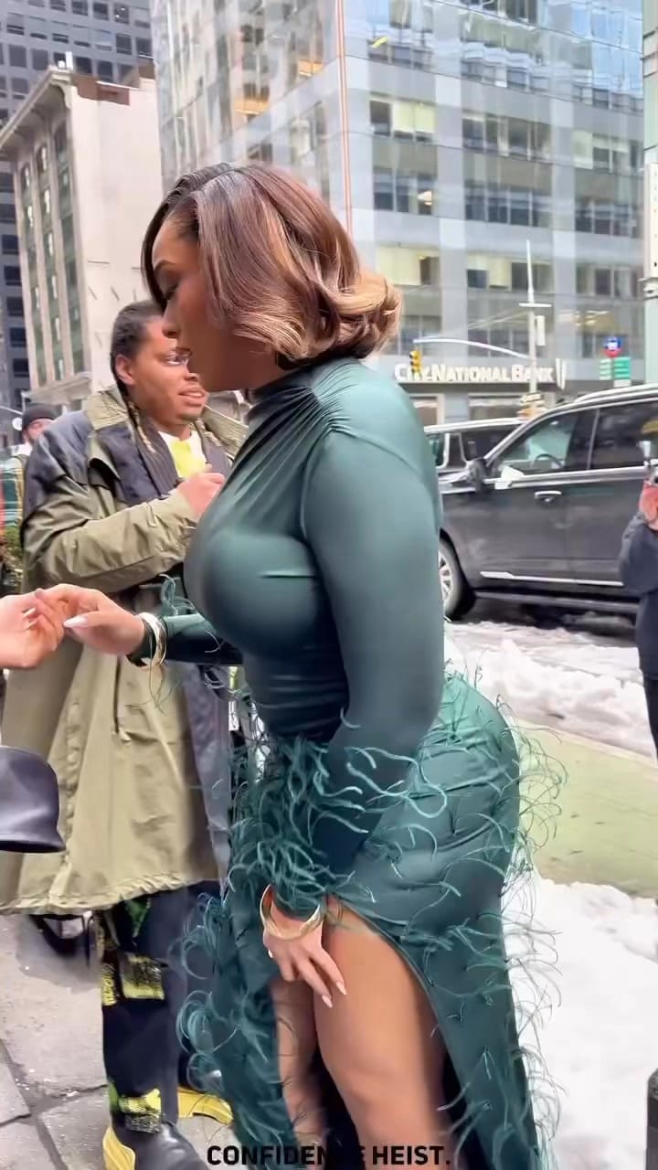 Post 10 by Lindsay Rochelle Brown on Instagram (video)
