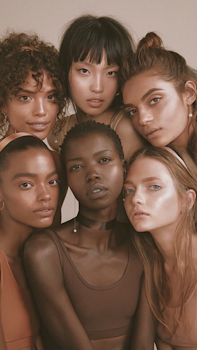 Post 8 by LONDON MAKEUP SCHOOL on Instagram (video)