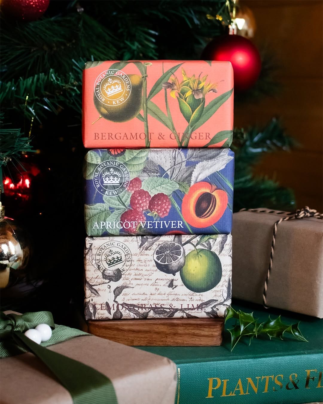 Post 10 by The English Soap Company on Instagram (image)