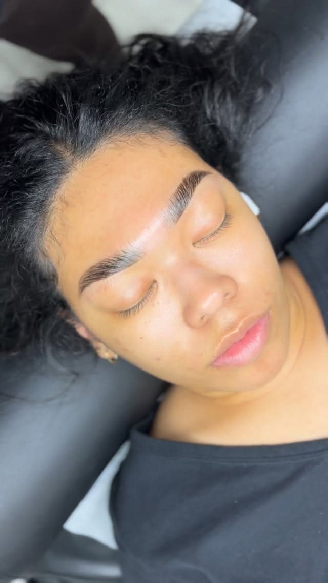 Post 3 by BARE BIKINI & BROW BAR on Instagram (video)