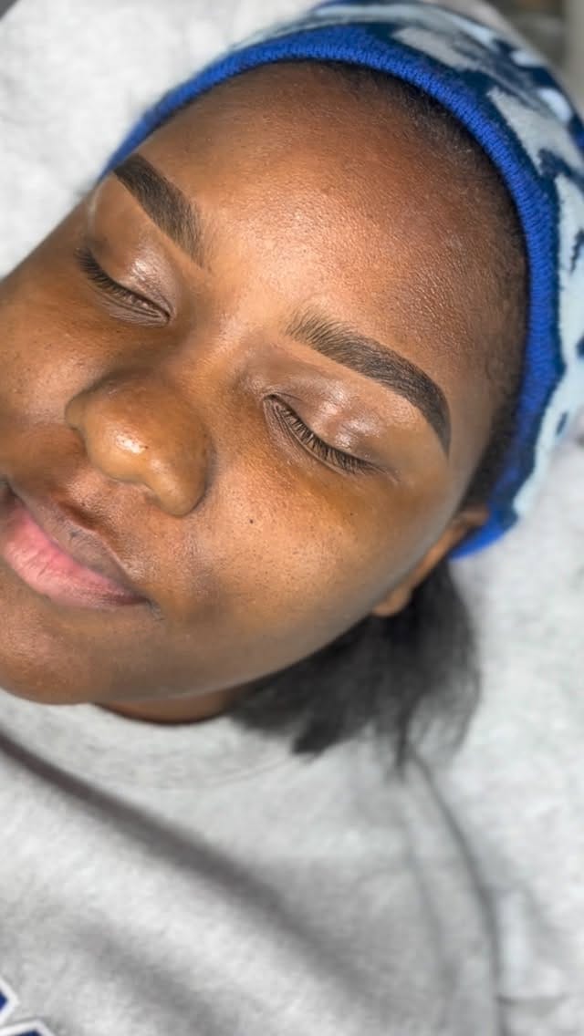Post 7 by BARE BIKINI & BROW BAR on Instagram (video)
