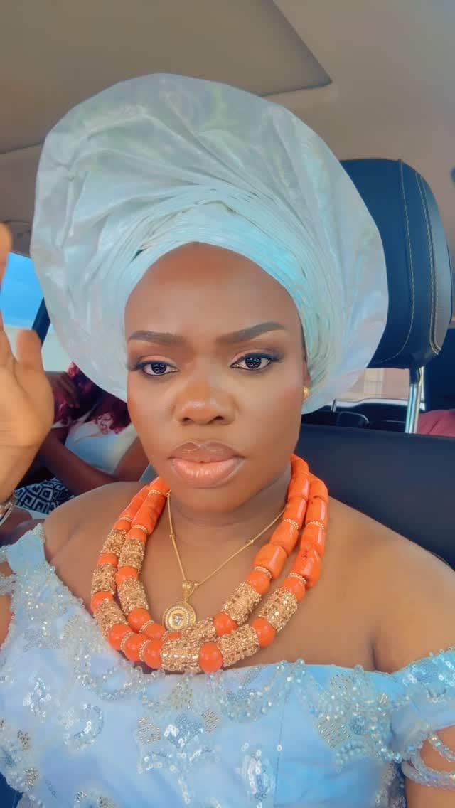 Post 7 by Sandyv Hairluxury on Instagram (video)