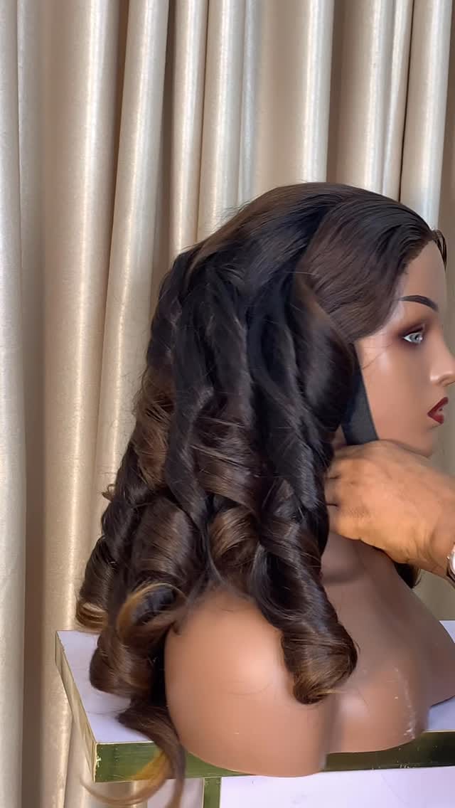 Post 3 by Sandyv Hairluxury on Instagram (video)