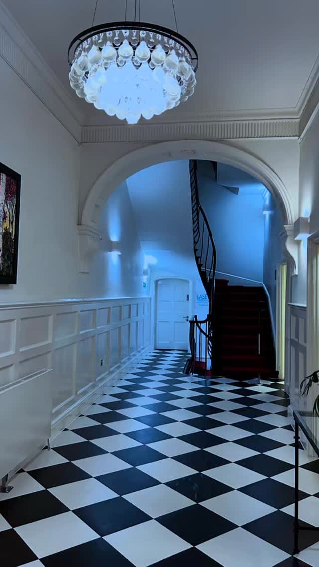 Post 6 by Laser Treatment Clinic Harley St London on Instagram (video)
