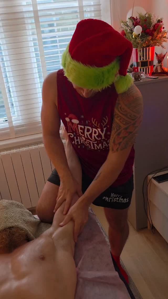 Post 2 by Andras Djacsuk on Instagram (video)