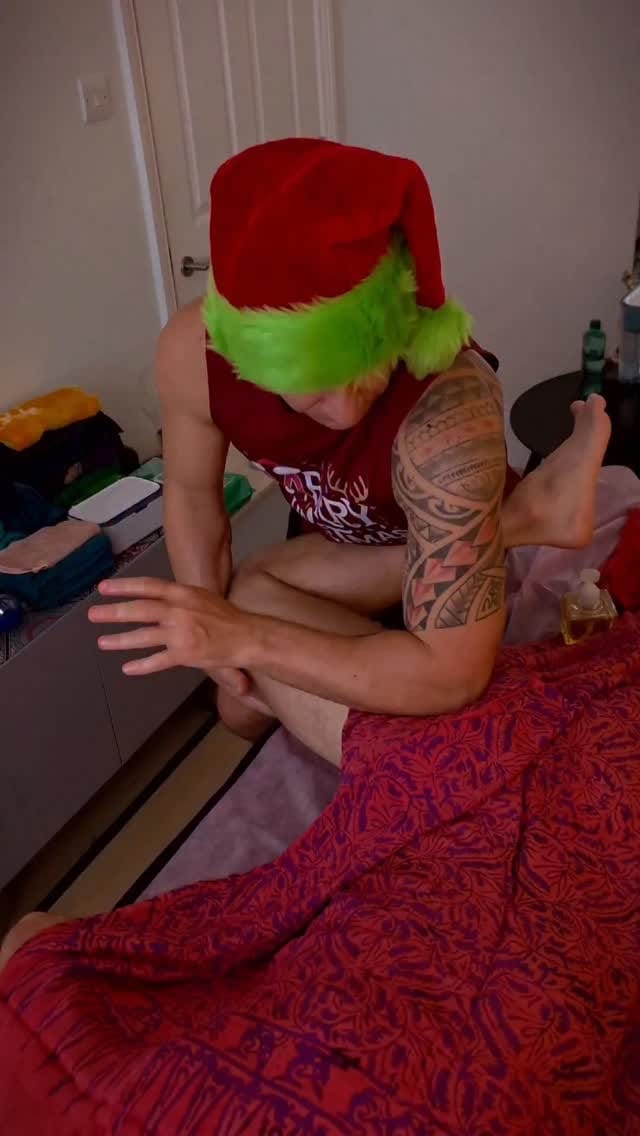 Post 4 by Andras Djacsuk on Instagram (video)