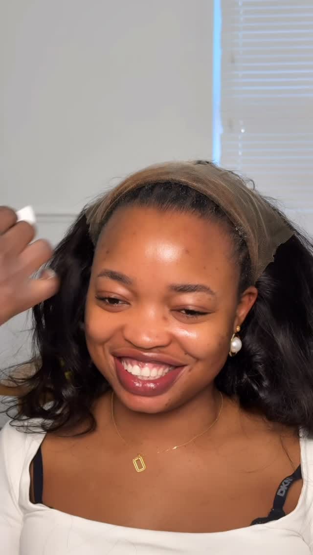 Post 3 by MAKEUP ARTIST IN UNITED KINGDOM/BRIDAL HAIRSTYLIST on Instagram (video)