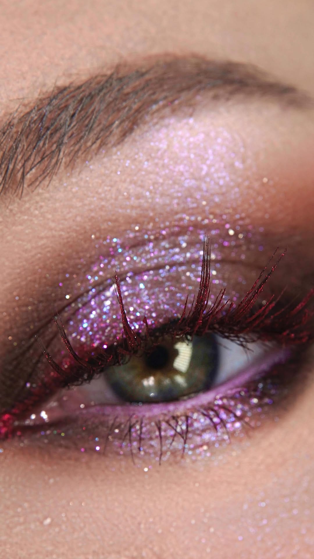 Post 4 by London Copyright® Cosmetics on Instagram (video)