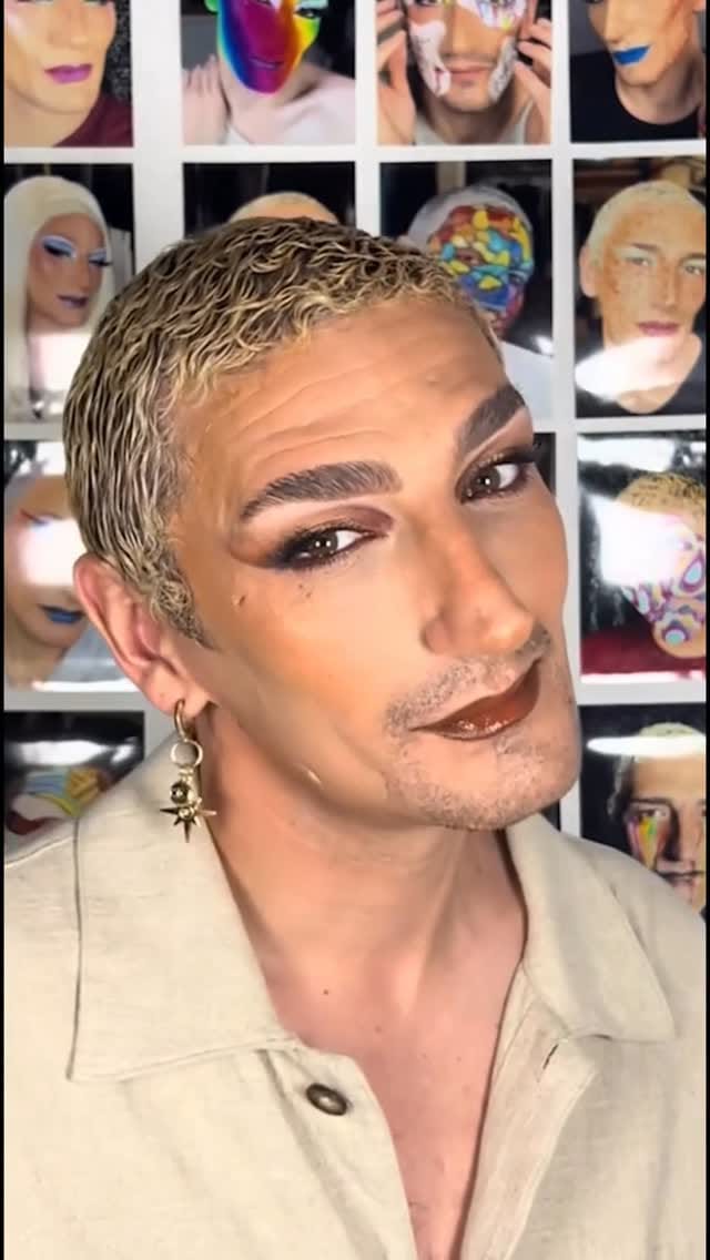 Post 9 by London Copyright® Cosmetics on Instagram (video)