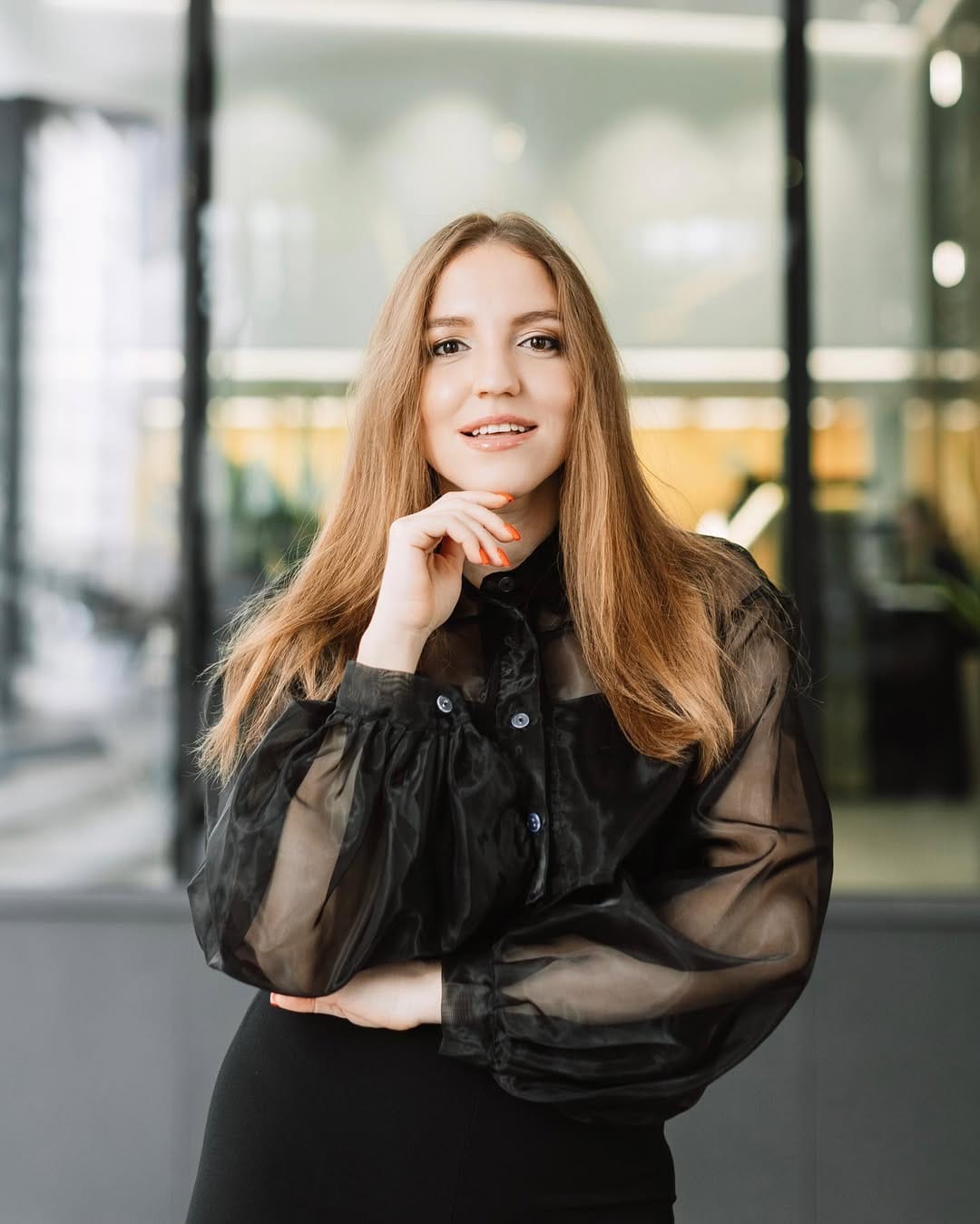 Post 10 by Yuliia Saldaieva on Instagram (carousel)