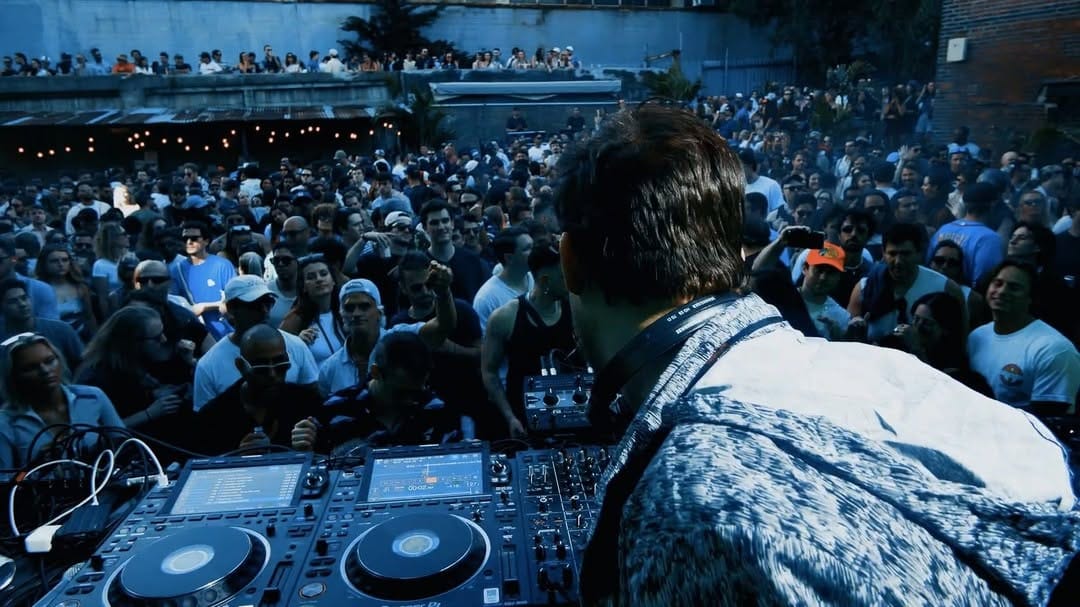 Post 7 by Haus22 records on Instagram (video)