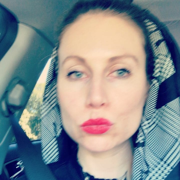 Post 10 by Dr Yasmine van Wilt, FRSA N+ on Instagram (video)