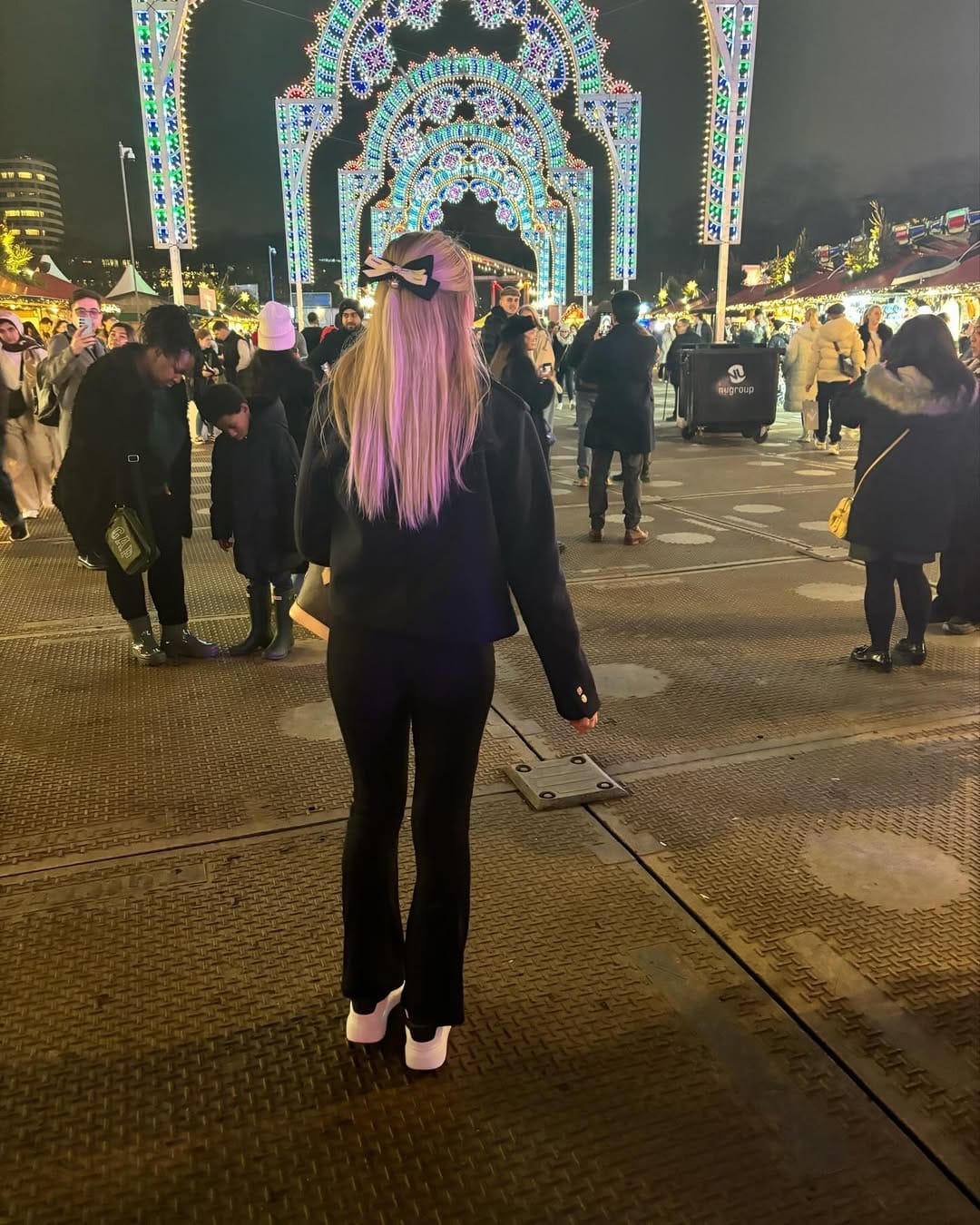 Post 8 by Esmemarleyxx on Instagram (carousel)