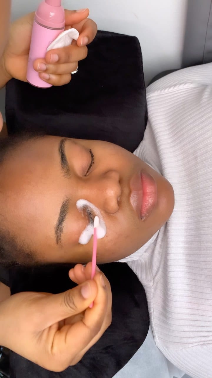 Post 9 by AdeyAthesticsBeauty on Instagram (video)