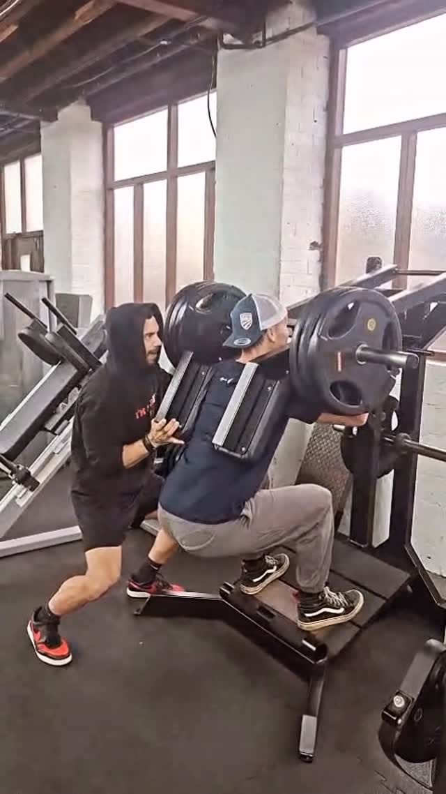Post 7 by H  E  N  R  Y    F  U  R  N  I  S  S on Instagram (video)