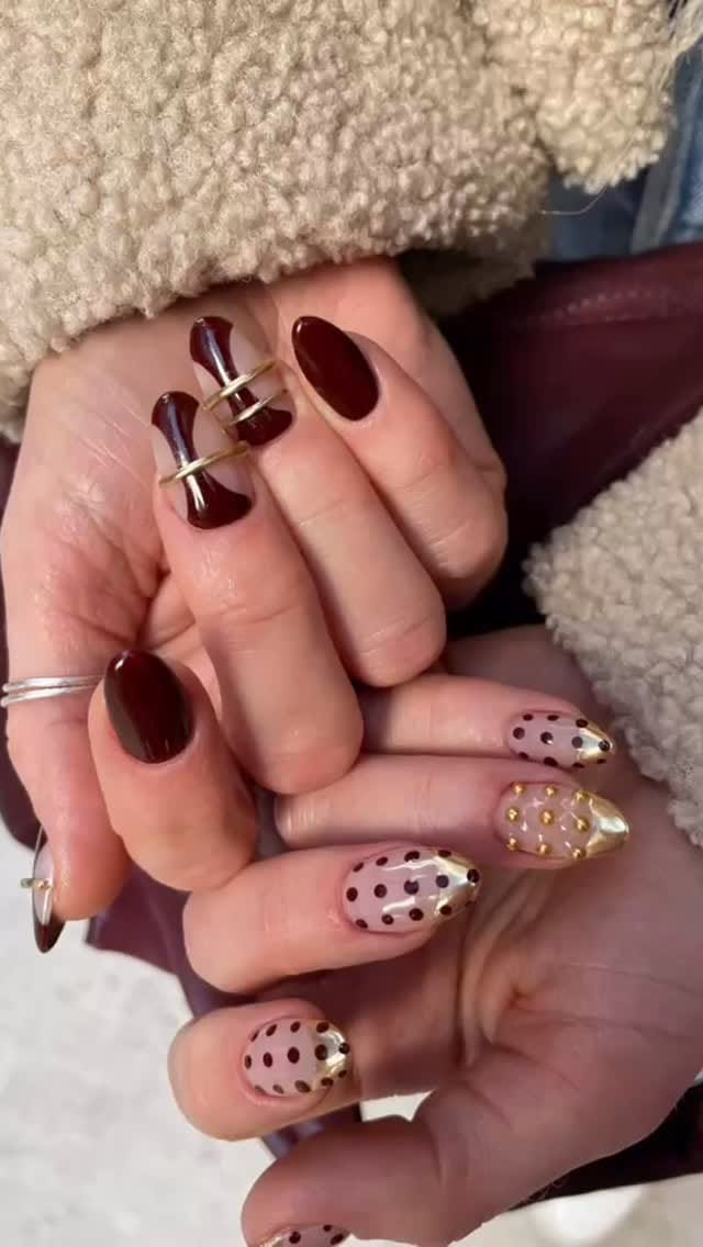 Post 3 by 𝐓𝐨𝐤𝐲𝐨 𝐍𝐚𝐢𝐥𝐬 on Instagram (video)